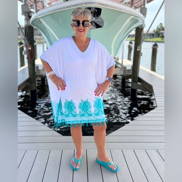 Cabana Life St. Pete Embroidered Cover Up NEW - Picture 7 of 9